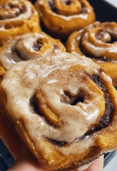 Paleo Zimtrollen aus Süßkartoffel